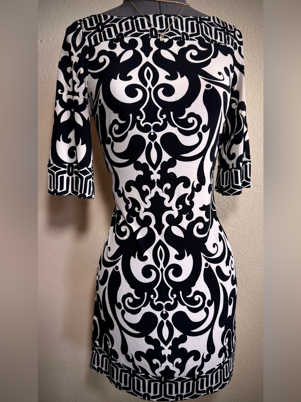 Retro Black And White Flowy Mini Dress Boat Neck XS Candies